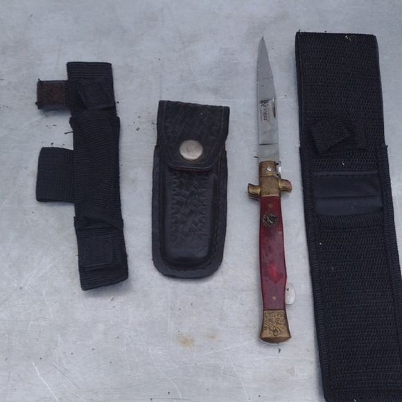 Red and Gold Men's Knife with Sheaths - Picture 1 of 5